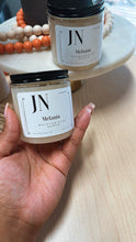 Lade das Bild in den Galerie-Viewer, Melanin Moisturizing Body Scrub
